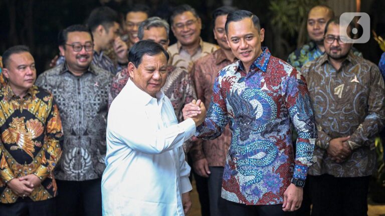 005876400_1656131933-Ketum_Demokrat_dan_Ketum_Gerindra_berikan_keterangan_usai_pertemuan_tertutup-FANANI_3 (1)