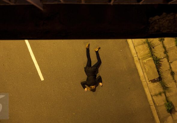 071217100_1490161245-Bunuh-Diri8